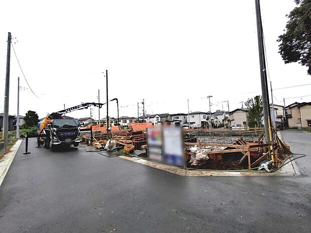 前面道路含む現地写真 