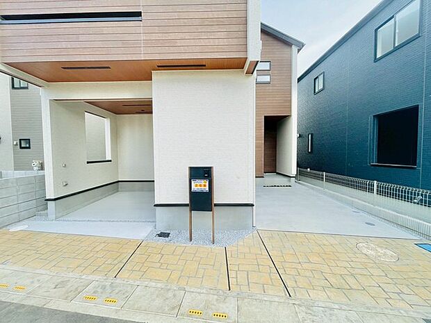 モダンなデザインに温もりを感じる、心地よい空間。