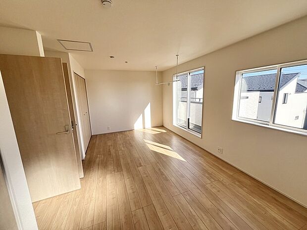 温かな日差しが心地よい、開放感あふれる空間