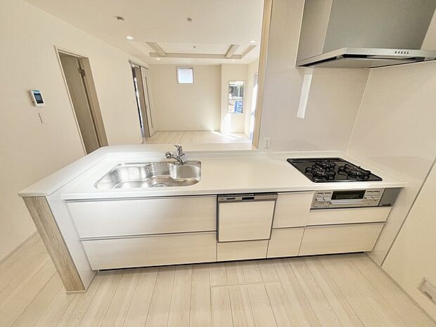 白を基調とした清潔感あふれる空間で、心地よい毎日を