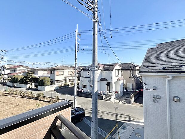 穏やかな街並みに、安らぎを感じる住まい。