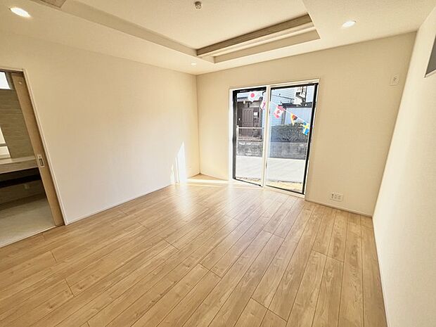 明るく開放的な空間が、穏やかな時間をもたらします。