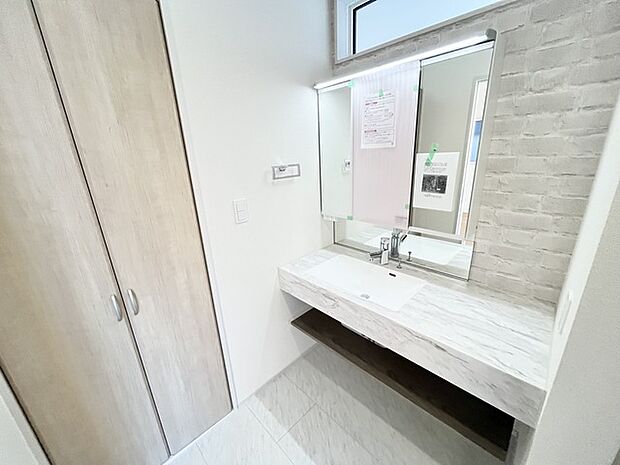 清らかな空間が、心地よい日常を穏やかに彩ります。