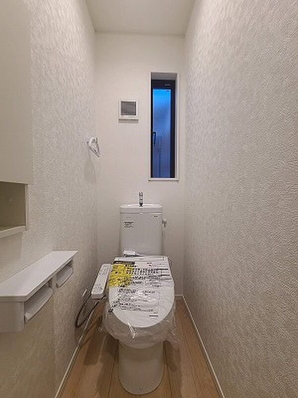 清潔好きには欠かせないウォシュレット機能付き。 