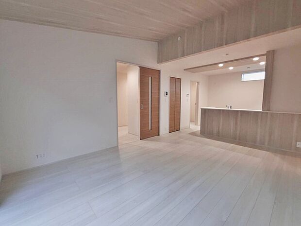 リビングダイニング