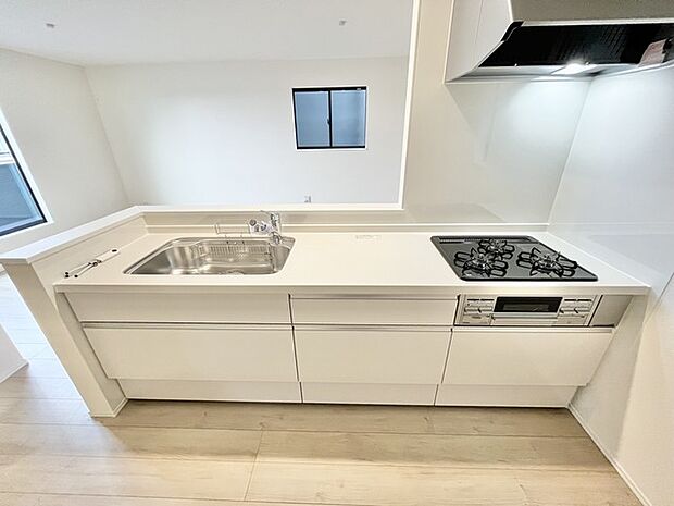 料理をしながらでもご家族との会話を楽しめる対面キッチン。