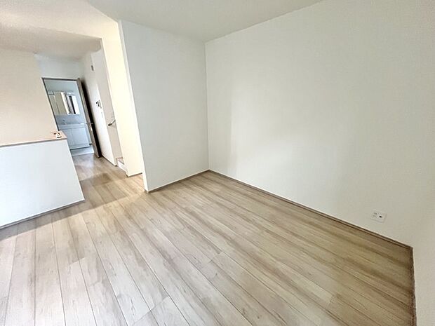 ご家族みんながゆったりくつろげる広々リビング。