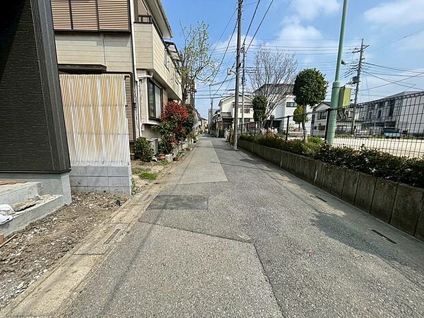 前面道路含む現地写真 