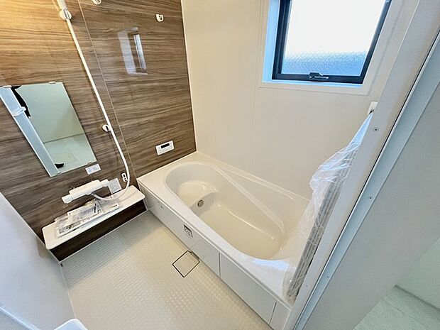 毎日を心地よく彩る、落ち着いたバスルーム