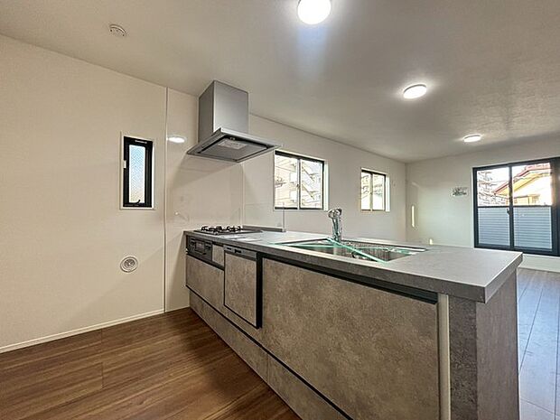 キッチンの性能が上がれば、いつものお料理も楽しくなりますね。