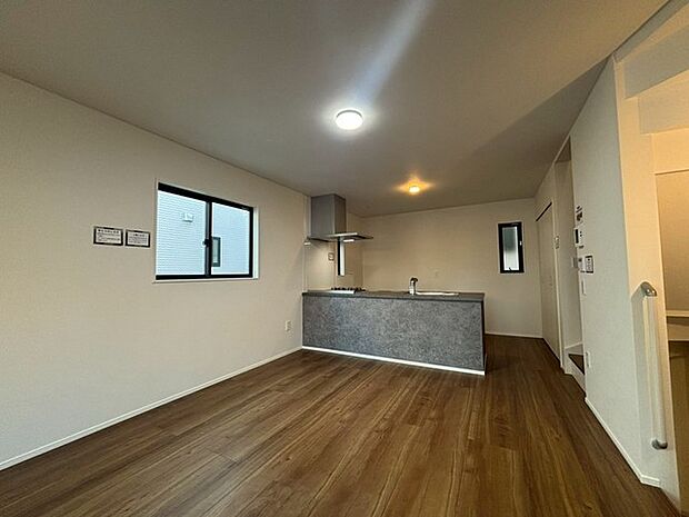 自然と笑顔が集まる、開放的な空間