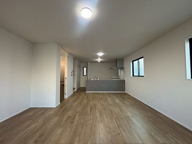 家族団らんの時間も増えそうなくつろぎのLDK。