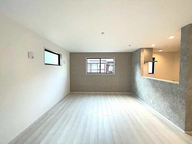 お家の中心となる大きな空間がご家族のコミュニケーションスペースになる筈です。