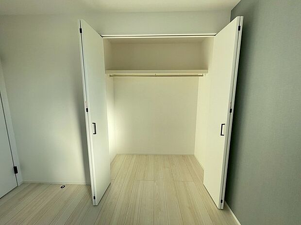 部屋ごとに設けた収納は、住みやすさへのこだわり。