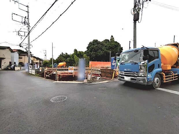 前面道路含む現地写真 