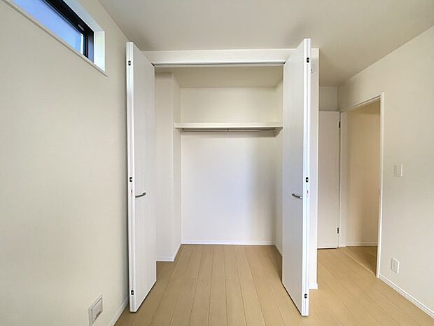 ご家族の思い出も大切にしまっておけるたっぷり収納。