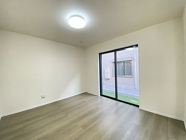 家族が自然に集りそうな広さが魅力のLDK。