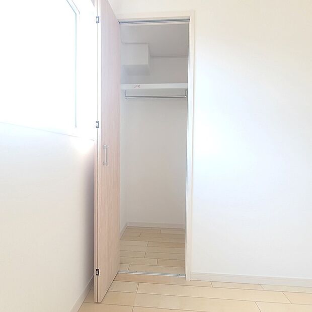 部屋ごとに設けた収納は、住みやすさへのこだわり。