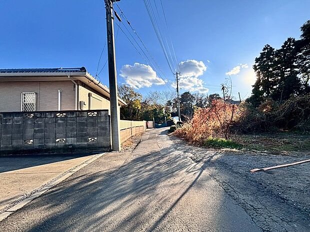 前面道路含む現地写真 
