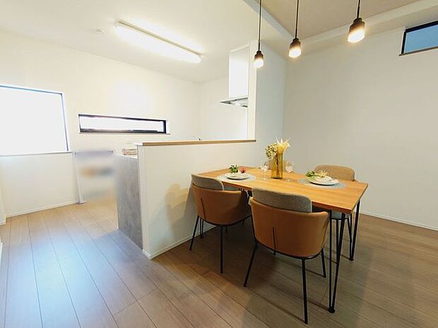 ダイニングキッチン 