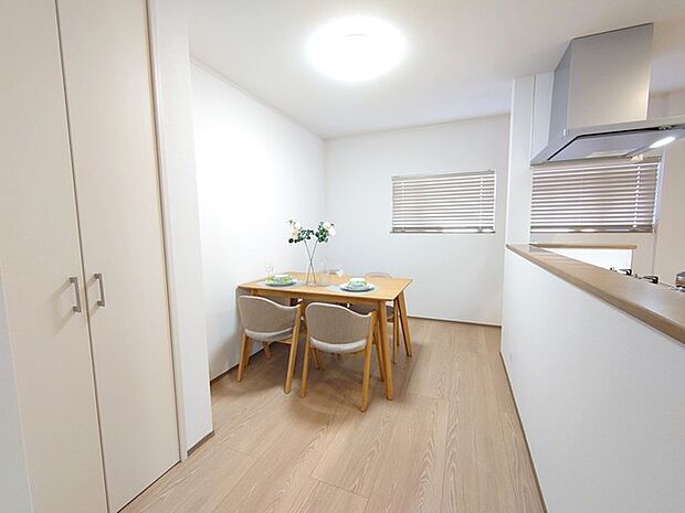 ダイニングキッチン 