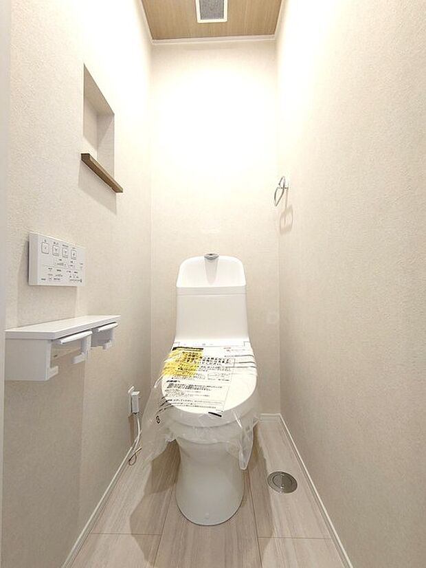 新築戸建てなら今や標準装備は当たり前。気持ちいいウォシュレット機能。 