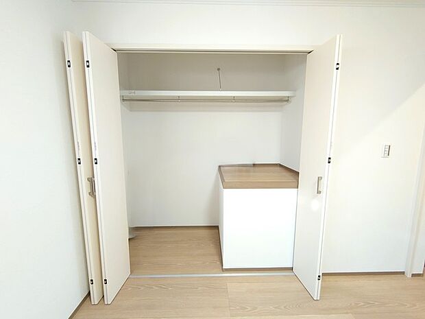 ご家族の思い出も大切にしまっておけるたっぷり収納。 