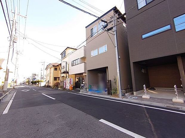 前面道路含む現地写真 