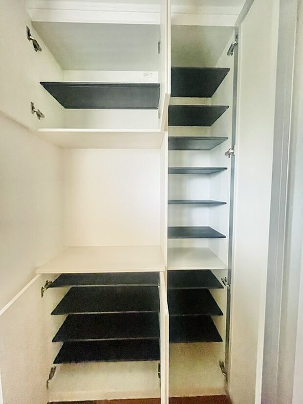 部屋ごとに設けた収納は、住みやすさへのこだわり。