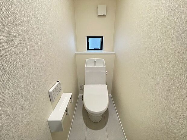 清潔好きには欠かせないウォシュレット機能付き。