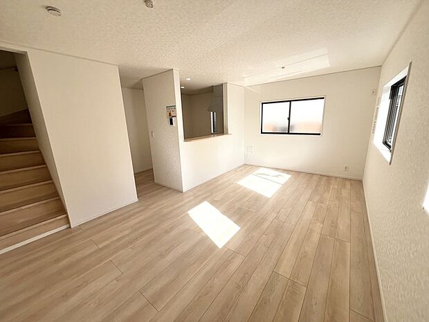 柔らかな光が広がる、穏やかで温かな空間