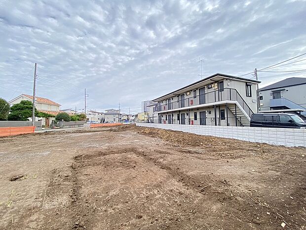 車の通りも少ない閑静な住宅地。子育てにも、第二の人生にも。