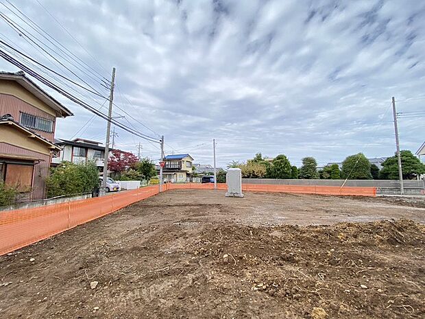 一戸建ての多いエリア、静かで落ち着いた雰囲気