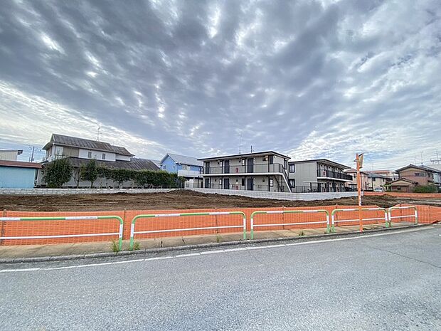 閑静な住宅地で、小さなお子様がいるご家族にも安心。 