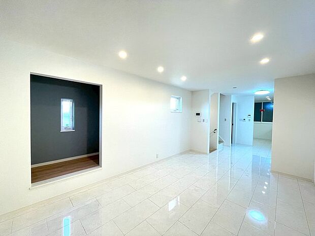 開放感と採光にこだわった広々ＬＤＫ。 