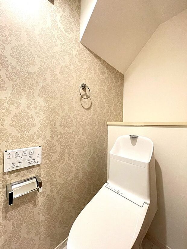清潔好きには欠かせないウォシュレット機能付き。 