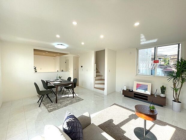 家族団らんの時間も増えそうなくつろぎのLDK。