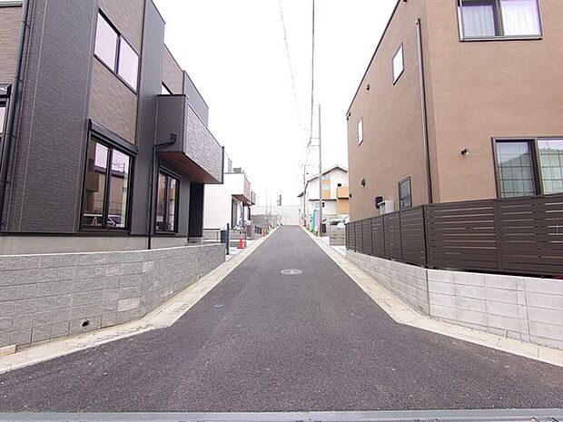 前面道路含む現地写真 