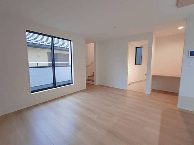 開放感と採光にこだわった広々ＬＤＫ。 