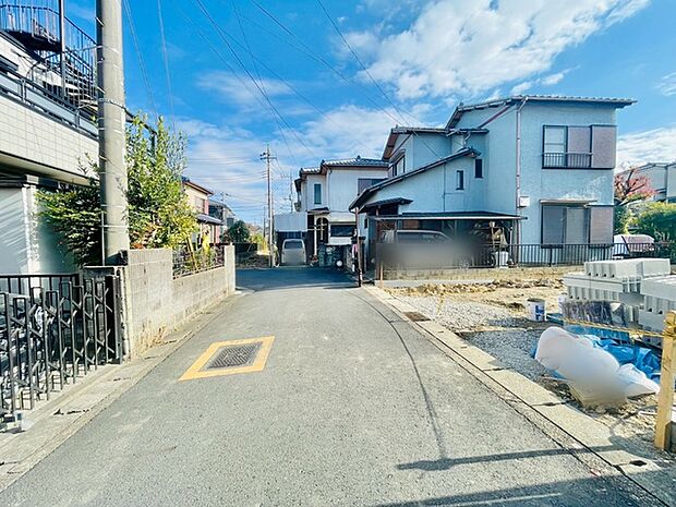 前面道路含む現地写真 