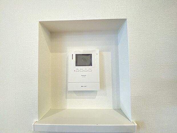 ■ ＴＶモニタ付インタホンでセキュリティ面にも配慮 ■ 