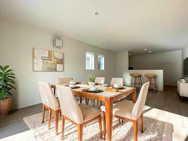 家具等はCGによるイメージです