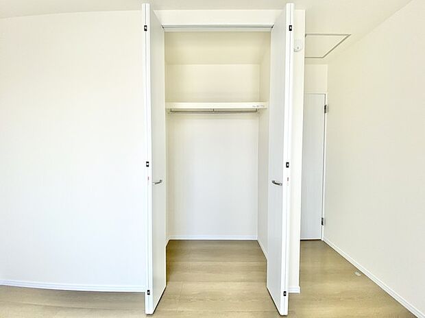 部屋に設けた収納は、住みやすさへのこだわり。