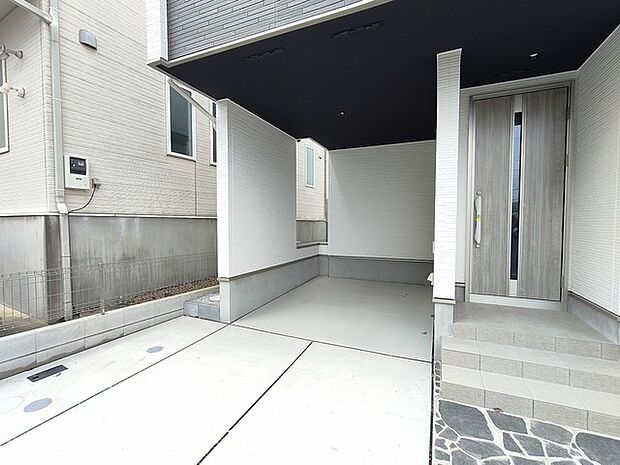 ビルトインガレージが、お客様の大切な愛車を守ります。