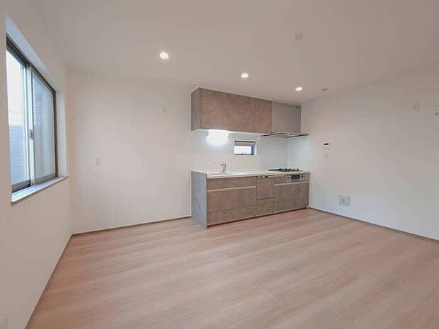 開放感と採光にこだわった広々ＬＤＫ。 