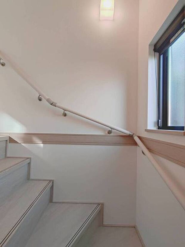 穏やかな光が描く、温もりあふれる空間