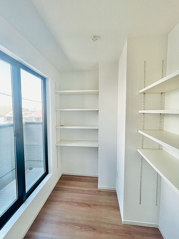 部屋ごとに設けた収納は、住みやすさへのこだわり。