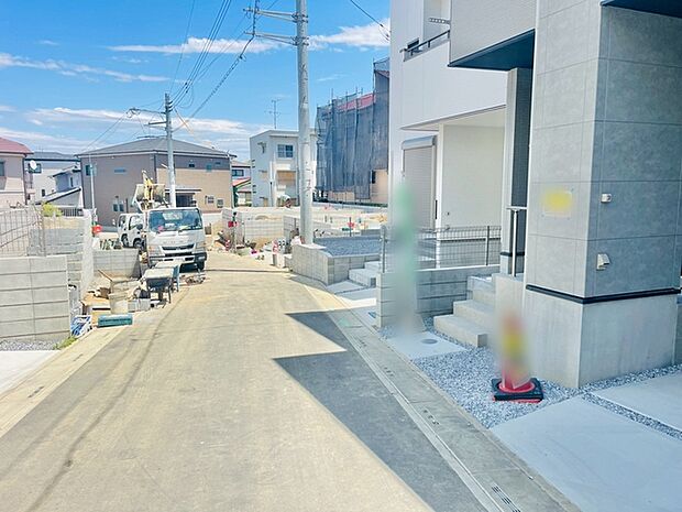 前面道路含む現地写真