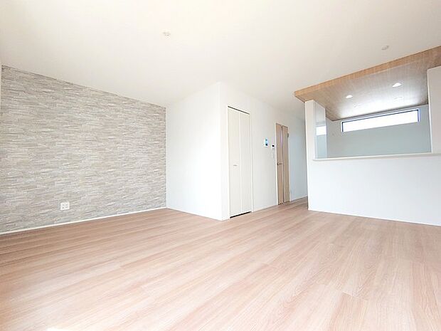 開放感と採光にこだわった広々ＬＤＫ。 