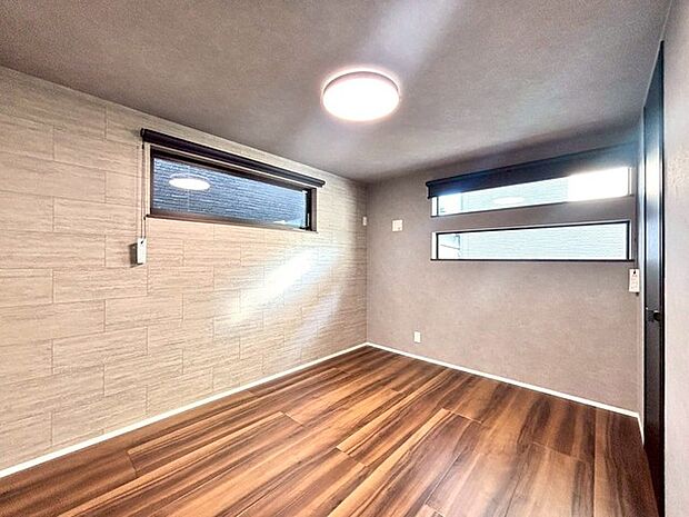 子供部屋には丁度良い洋室。